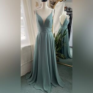 NWOT SORELLA VITA EUCALYPTUS EVENING GOWN SIZE 10